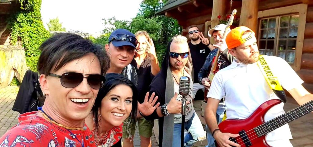 107711749_1004168800048168_7031372122832266520_n