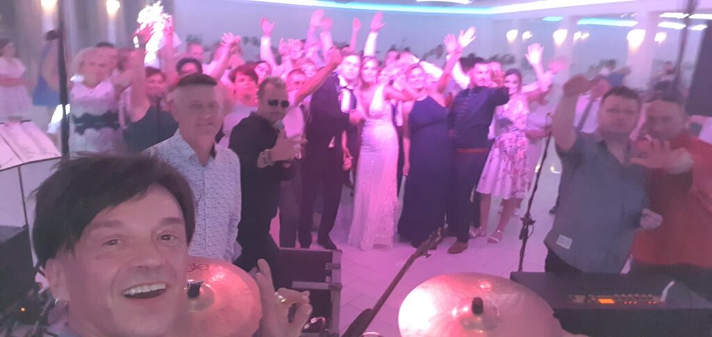 117126740_3263328977050219_4963340970143506851_o