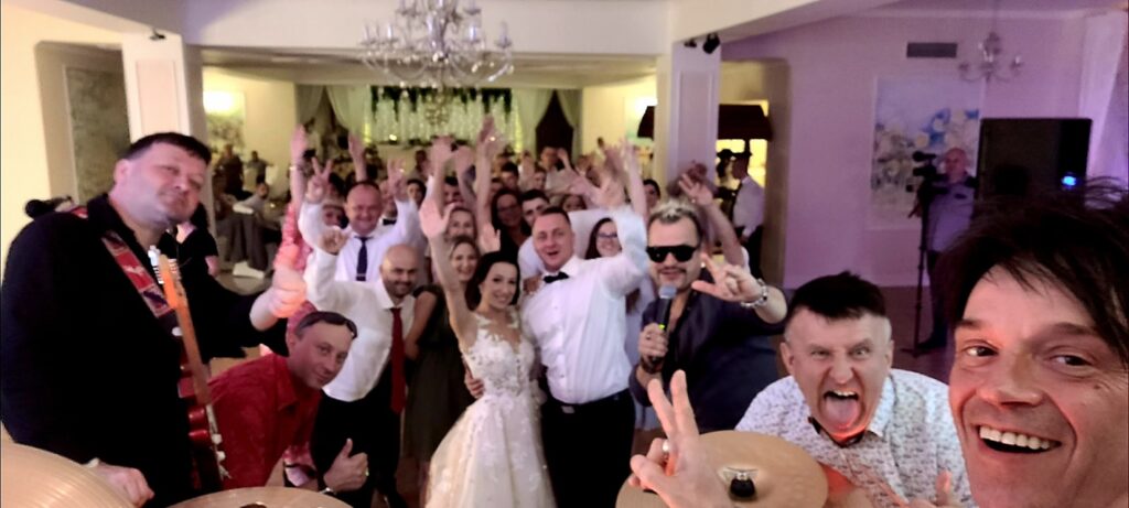 216879450_4256406074409166_6194335748095129872_n