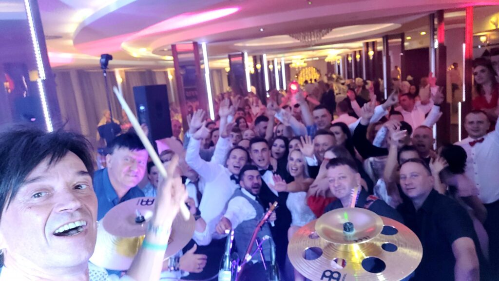 239153453_4400314510018321_6920398547174815383_n