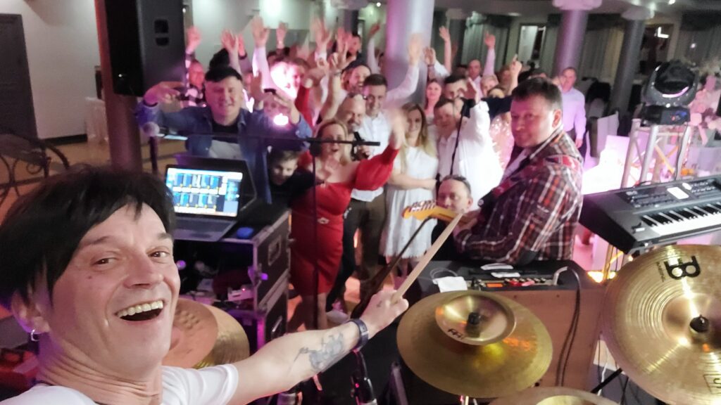 278974943_995671331062352_3881430668072784857_n