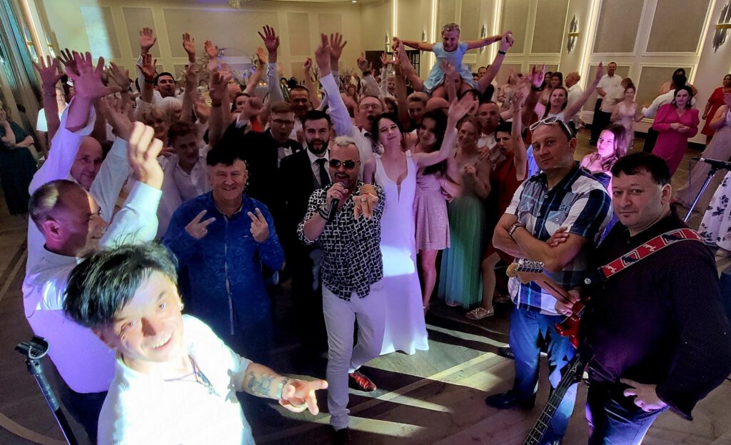 298993121_5493272017389226_1010922662899270714_n