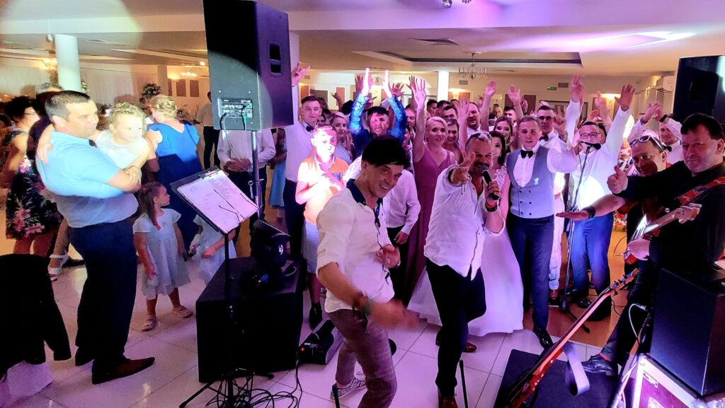 302149639_1248109799296759_6037181591473313963_n