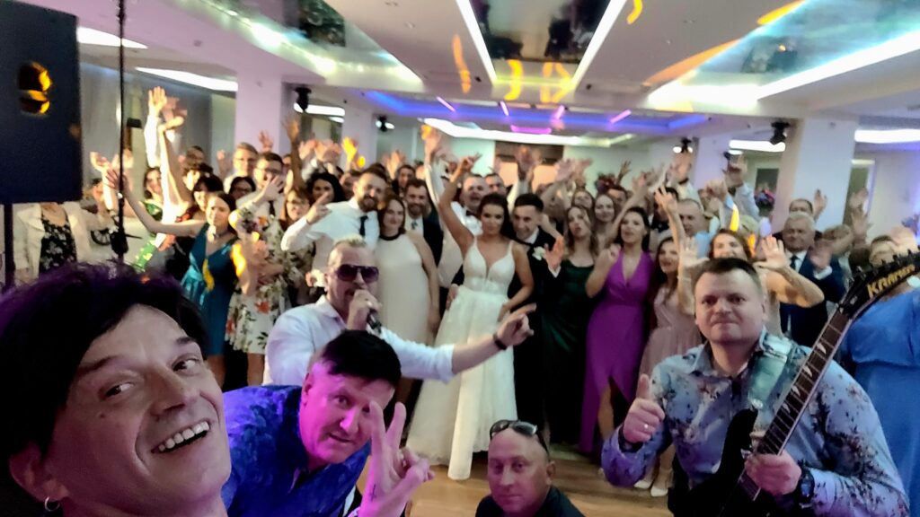 349354957_237945095544375_4397960231646860751_n