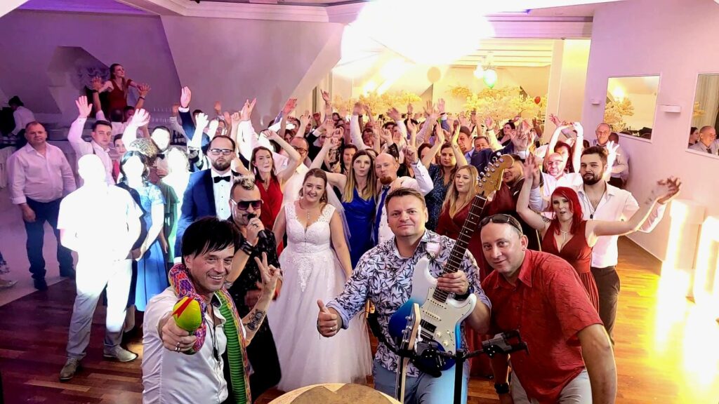 383991257_6775537625829319_5345708513188676104_n